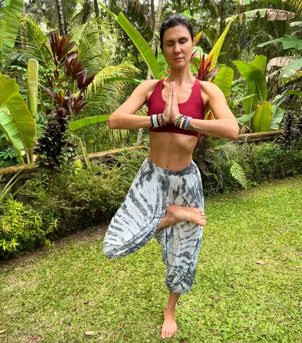 IMG E5514 yoga kelnes kelnes joga sijonkelnes sijono kelnes sijonas kelnes balis balio kelnes balio sijonkelnes jogines kelnes yoga kelnes laisvalaikio kelnes jpg