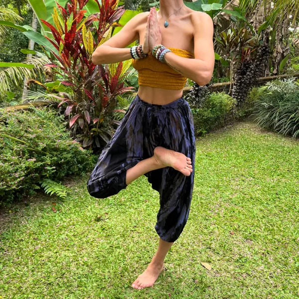 IMG E5543 yoga kelnes kelnes joga sijonkelnes sijono kelnes sijonas kelnes balis balio kelnes balio sijonkelnes jogines kelnes yoga kelnes laisvalaikio kelnes jpg